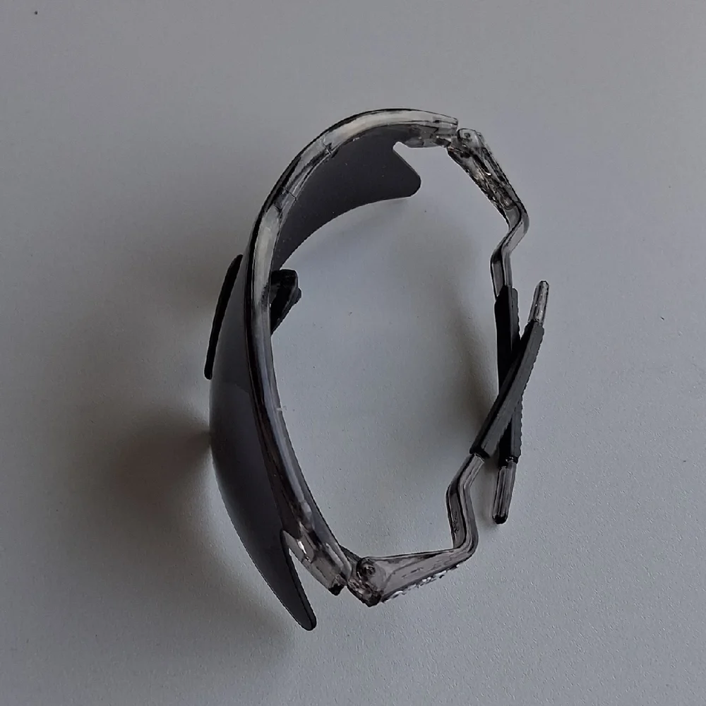 Oakley experience cutting